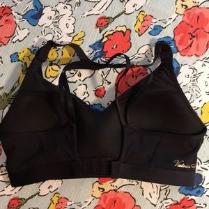 VS sports bra